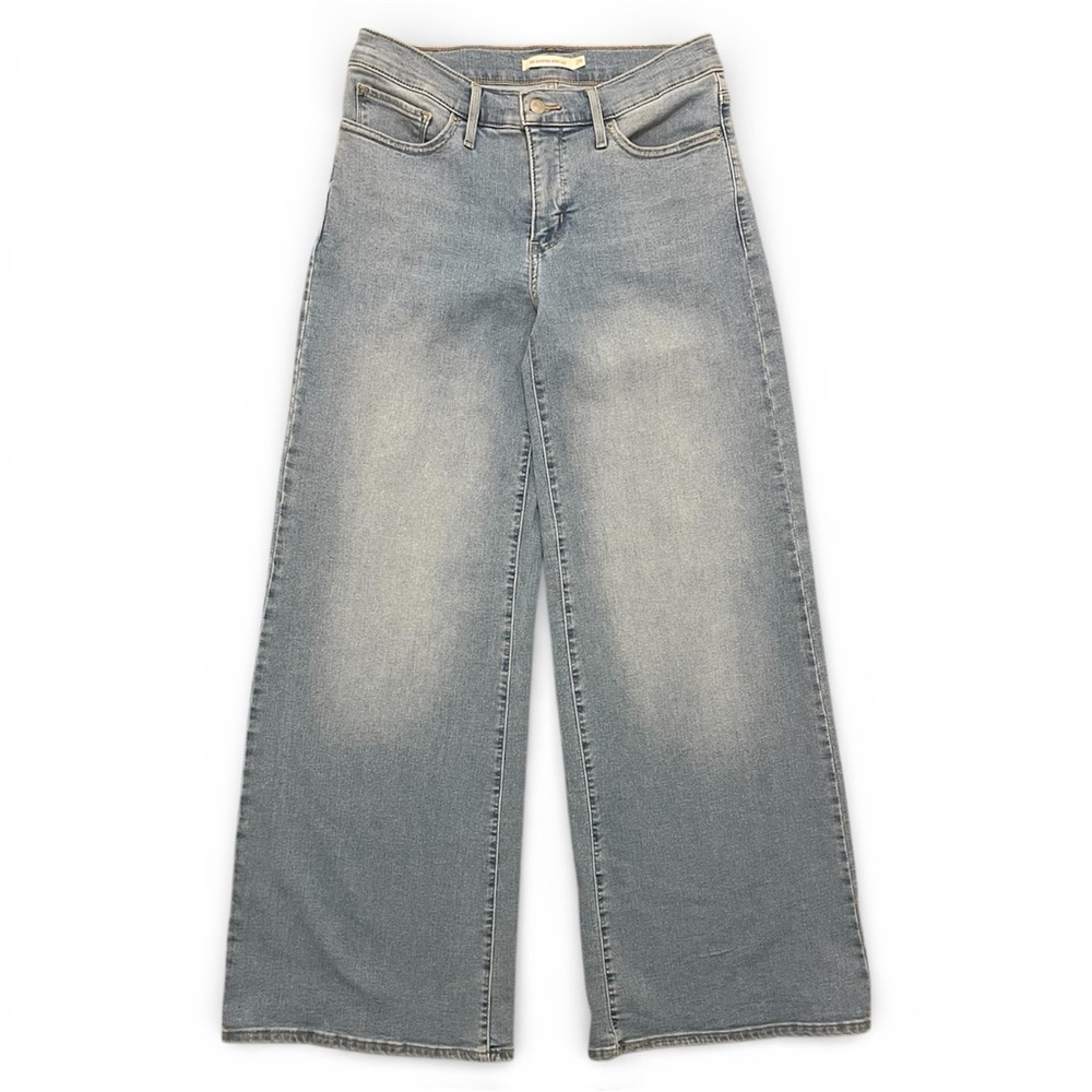 LEVI’S WOMEN’S 318 SHAPING WIDE LEG JEAN SIZE 29 LIGHT WASH 31” INSEAM